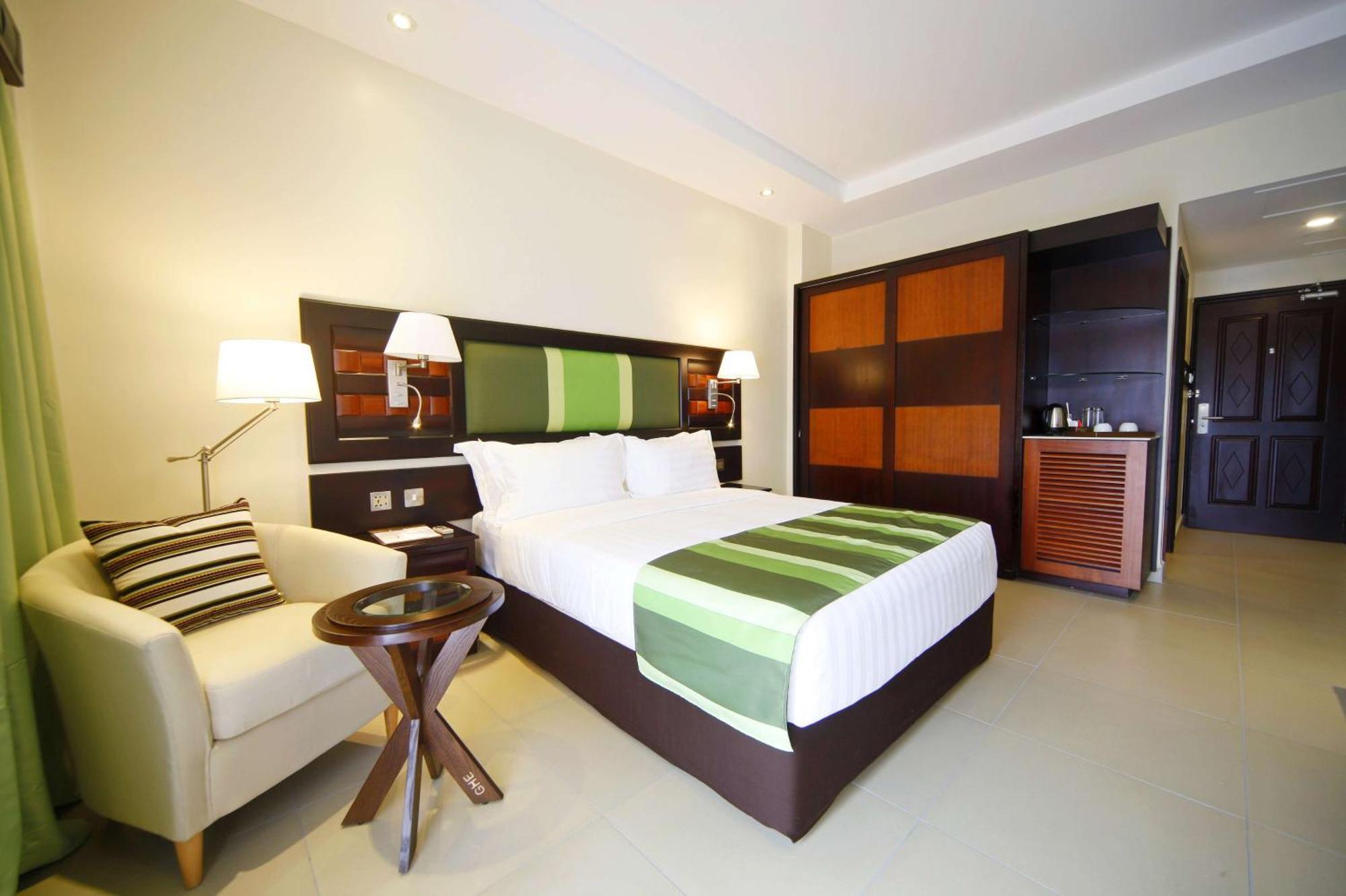 Executive Queen Room